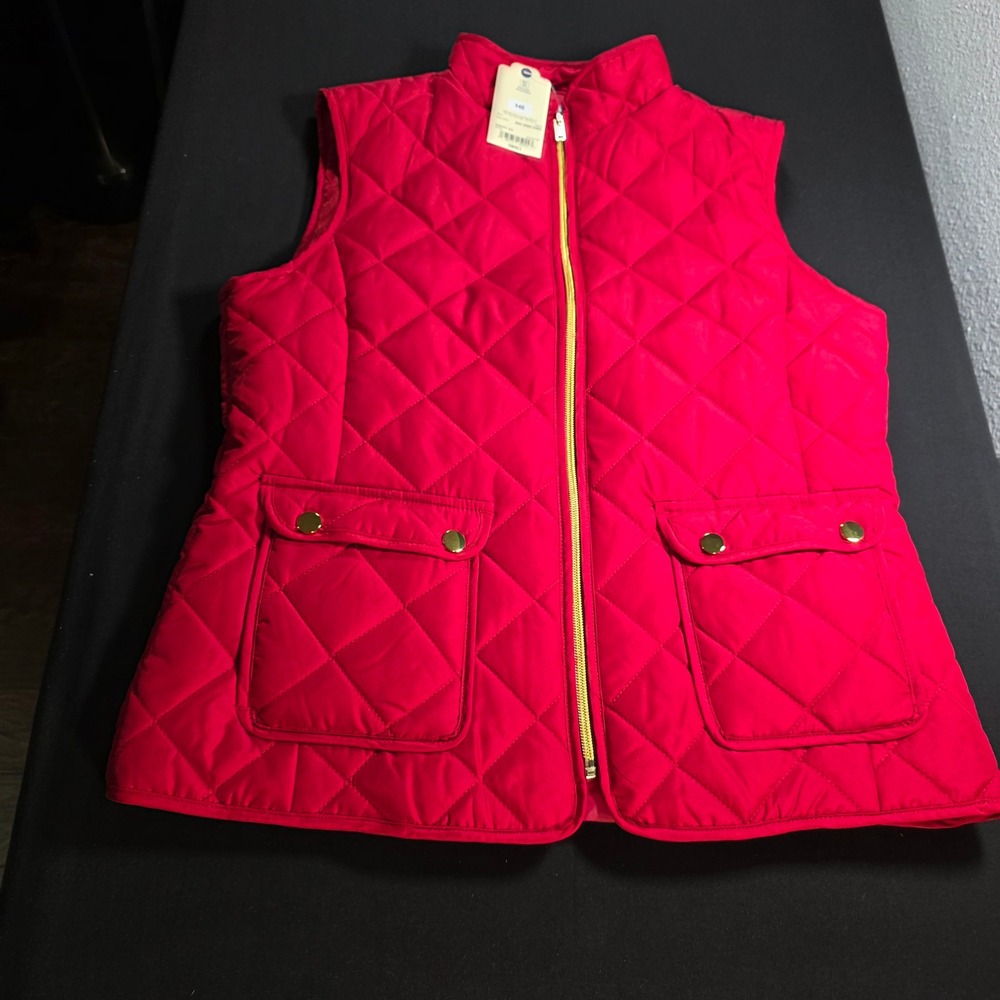 St Johns Bay Womens Classic Puffer Vest Cabaret Red Quilted Full Zip Small NEW